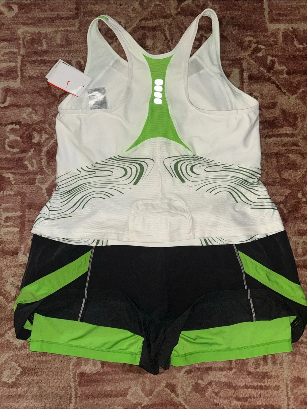 Nike White & Lime Green women’s Athletic Tank and Charcoal Gray Shorts Set, NWT! - Picture 2 of 10